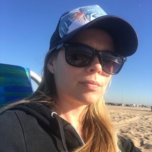 Meet your Posher, Regina